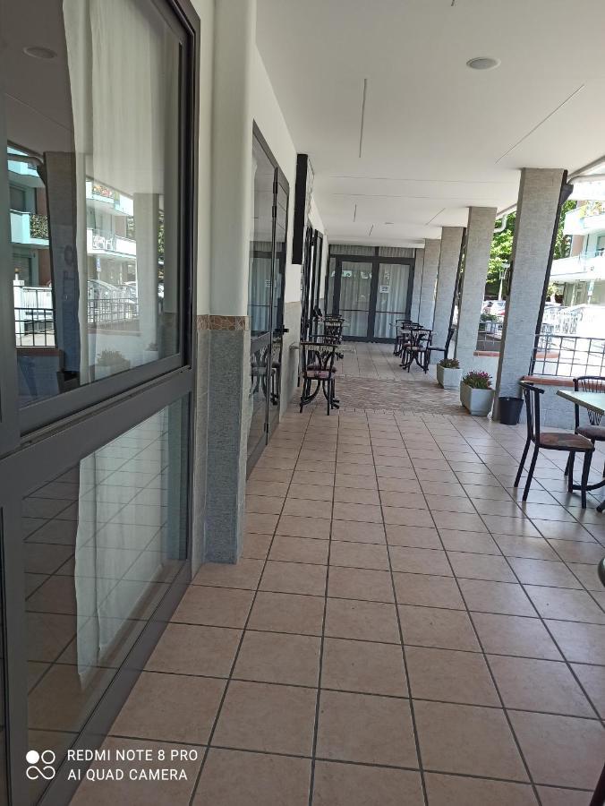 בלריה-איגאה מרינה Hotel Danubio מראה חיצוני תמונה